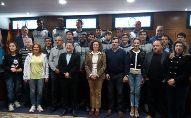 Ciudad de Ponferrada fue recibido en fechas recientes en el Ayuntamiento de Ponferrada. 