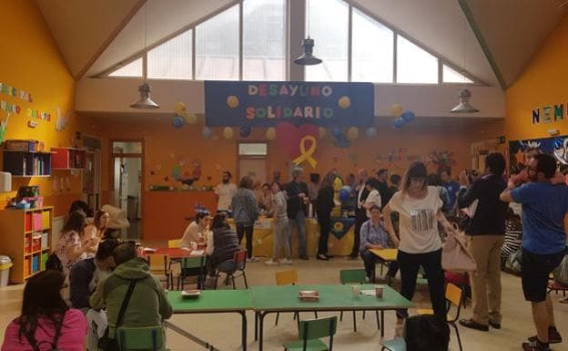 Las escuelas infantiles de Ponferrada celebran Desayuno Solidario en favor de la asociación Pyfano