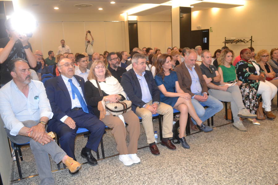 El acto electoral tuvo lugar en el Hotel Ponferrada Plaza. 