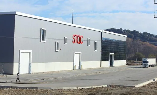 Fábrica de aluminios Stac en Parandones (León), en la que ha fallecido un trabajador