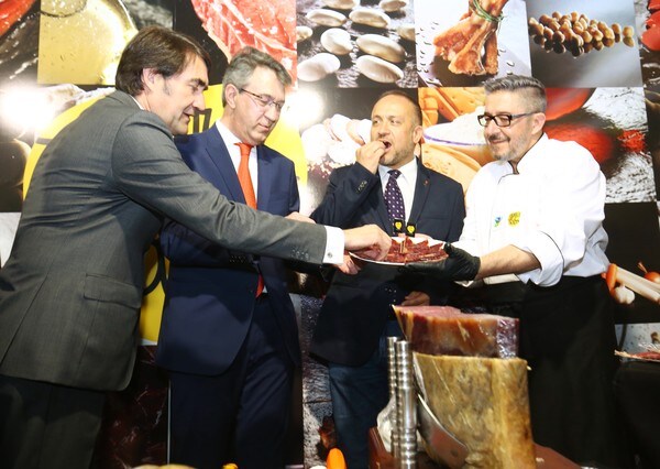 Fotos: Inauguración de la XXV Feria de Agroturismo y Multisectorial del Bierzo