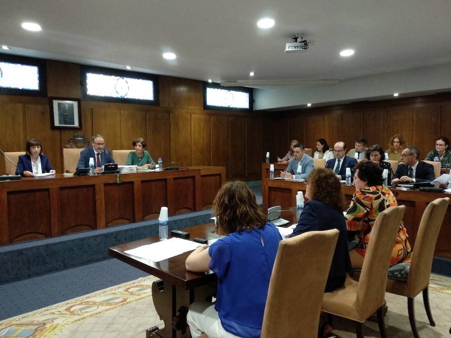 Fotos: Pleno extraordinario en Ponferrada