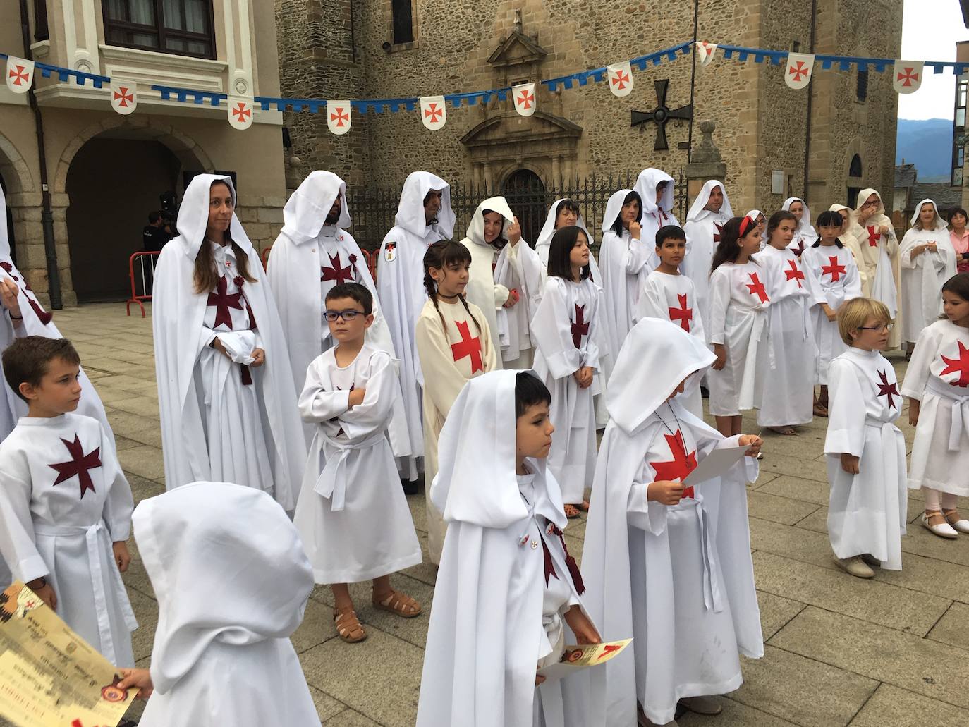 Fotos: Nombramiento de pequeños escuderos