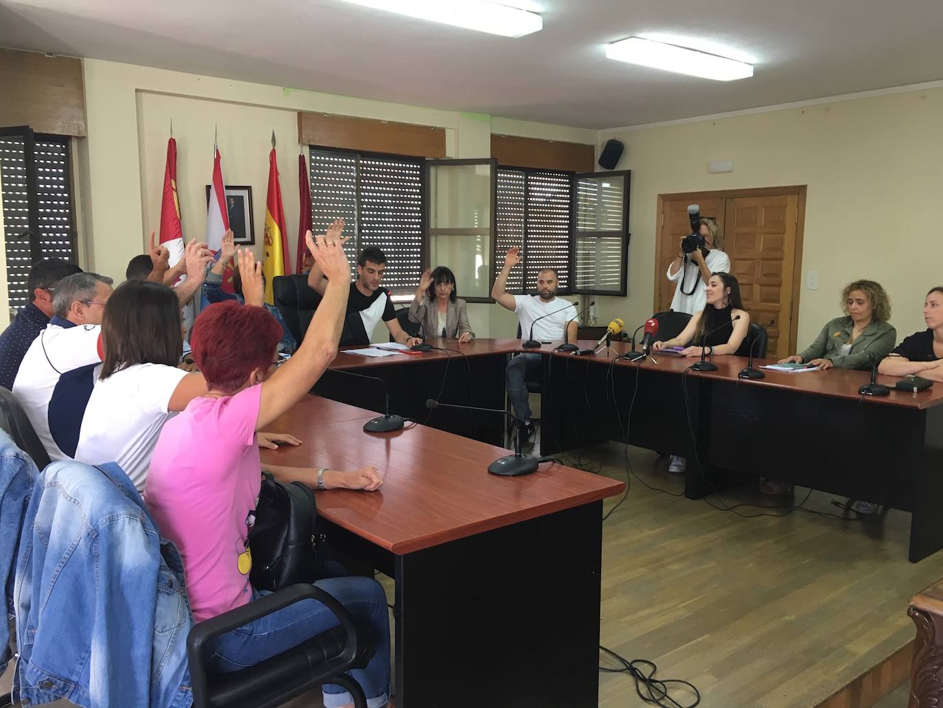 Fotos: Pleno de organización en Cacabelos