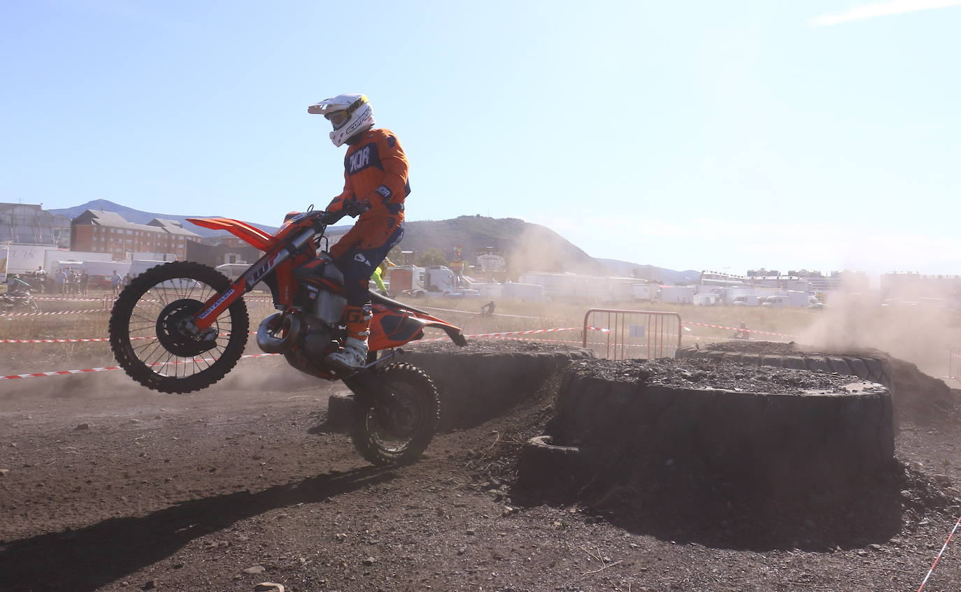 Fotos: Quedada de Motociclismo 'Súper Enduro'