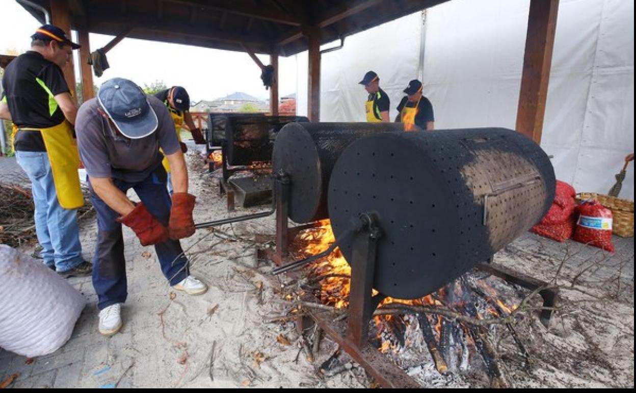 Magosto y mercado tradicional de Páramo del Sil.
