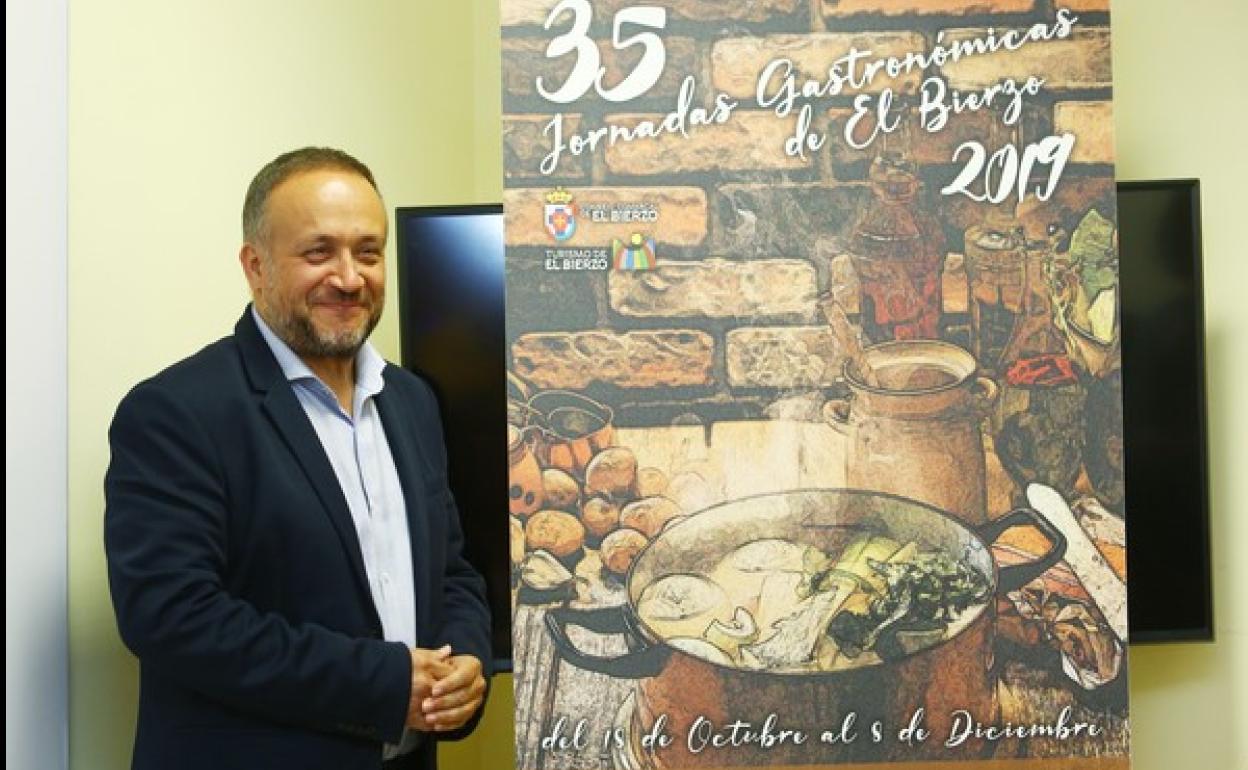 El presidente del Consejo Comarcal, Gerardo Álvarez Courel, durante la presentación de las XXXV Jornadas Gastronómicas del Bierzo.