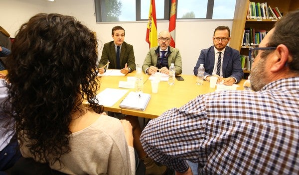 Fotos: El consejero de Cultura y Turismo se reúne con los alcaldes de Las Médulas