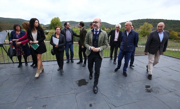 Fotos: El consejero de Cultura y Turismo se reúne con los alcaldes de Las Médulas