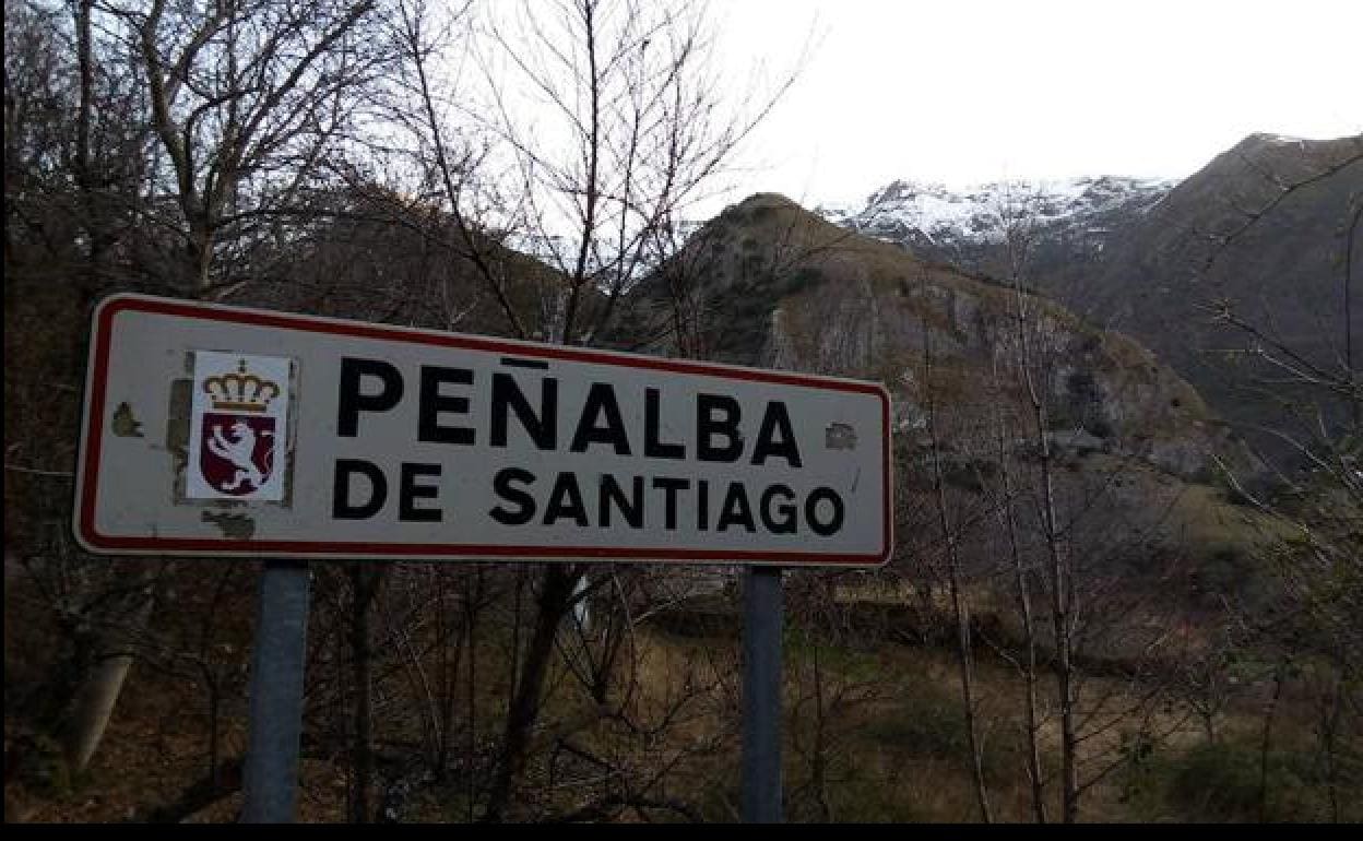 Entrada al pueblo de Peñalba de Santiago.