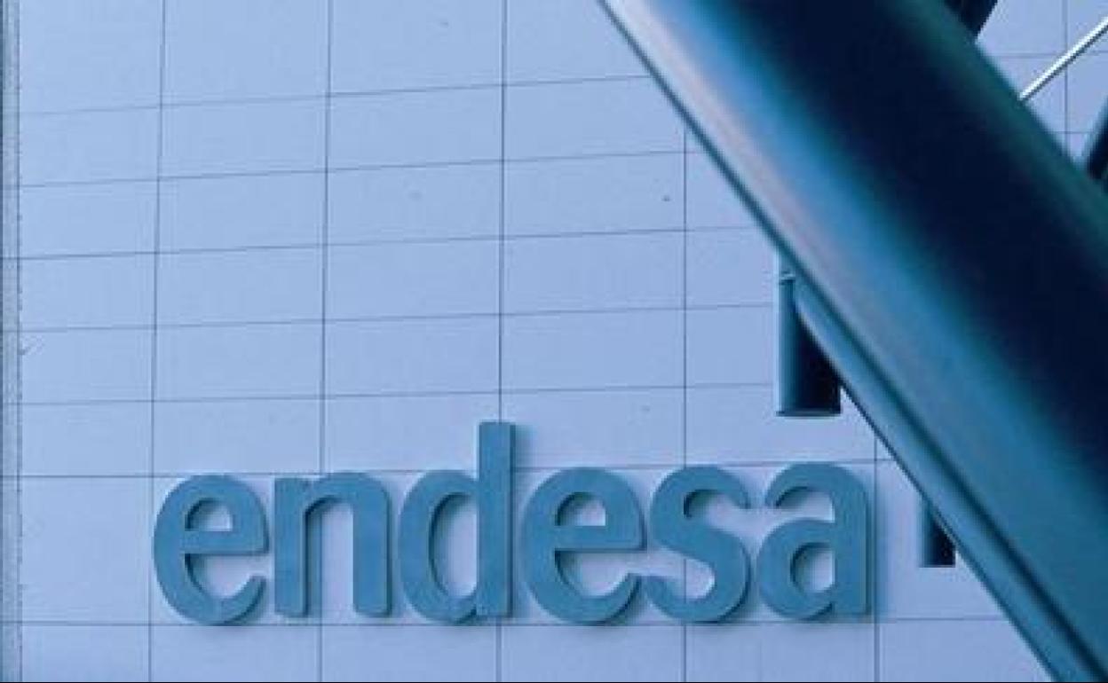 UGT y Endesa acuerdan iniciar un proceso de arbitraje para desbloquear la negociación del nuevo convenio colectivo