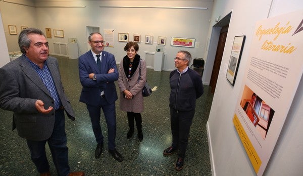 Fotos: Exposición &#039;Arqueología literaria: Papeles de nuestra vida&#039; en Ponferrada