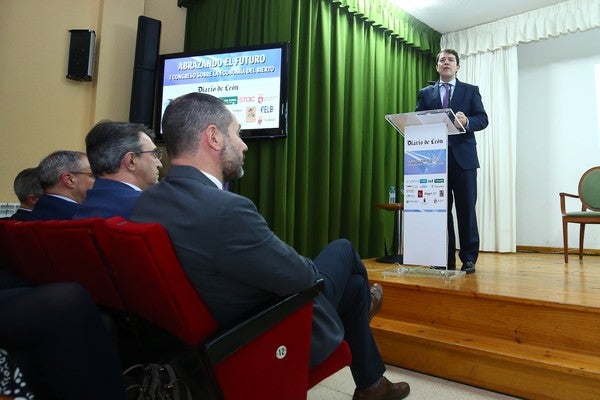 Mañueco, durante su intervención en el congreso. 