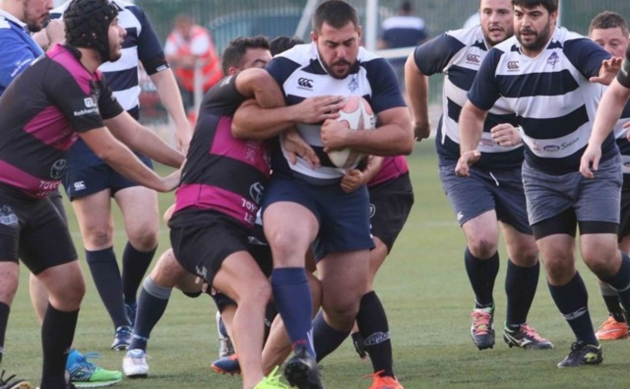 Imagen de archivo de un partido del Coreti Bierzo Rugby.