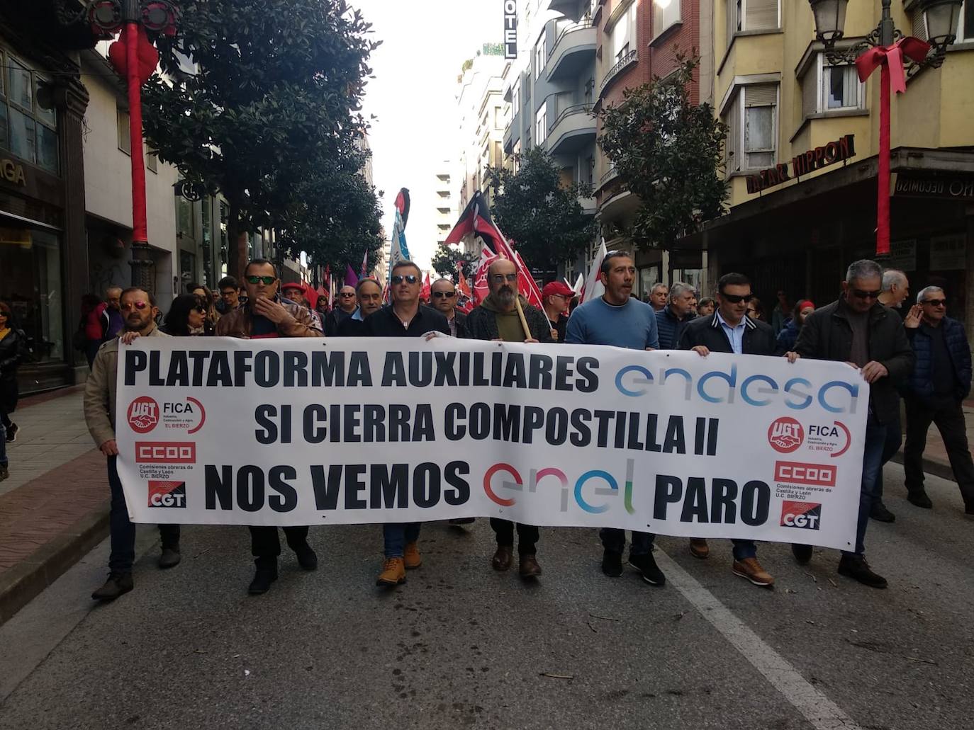 Fotos: Manifestación por el futuro del Bierzo