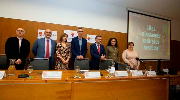 Fotos: Presentación de la campaña contra el fuego '#plantémonos' del Campus de Ponferrada