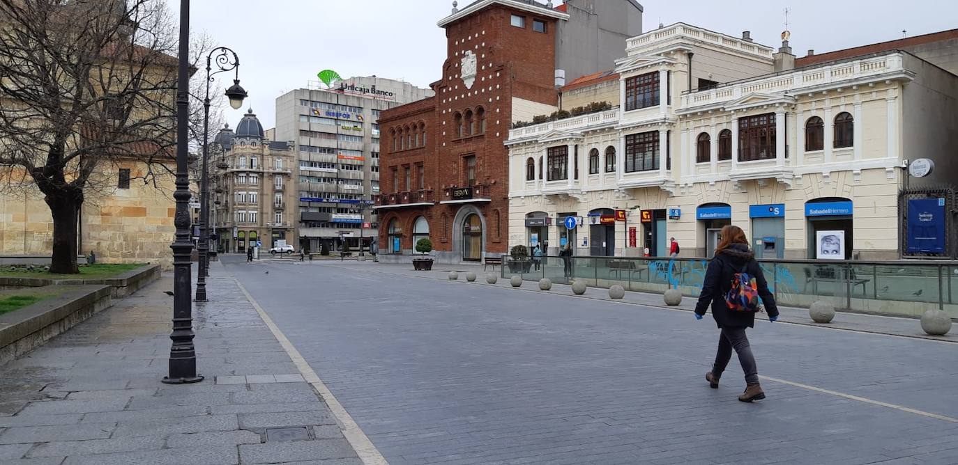 Finalizada ya la moratoria para el cierre de las actividades no esenciales con el objetivo de limitar aún más la movilidad. Se percibe que la afluencia de gente y de vehículos es menor que otros días laborables de la cuarentena.