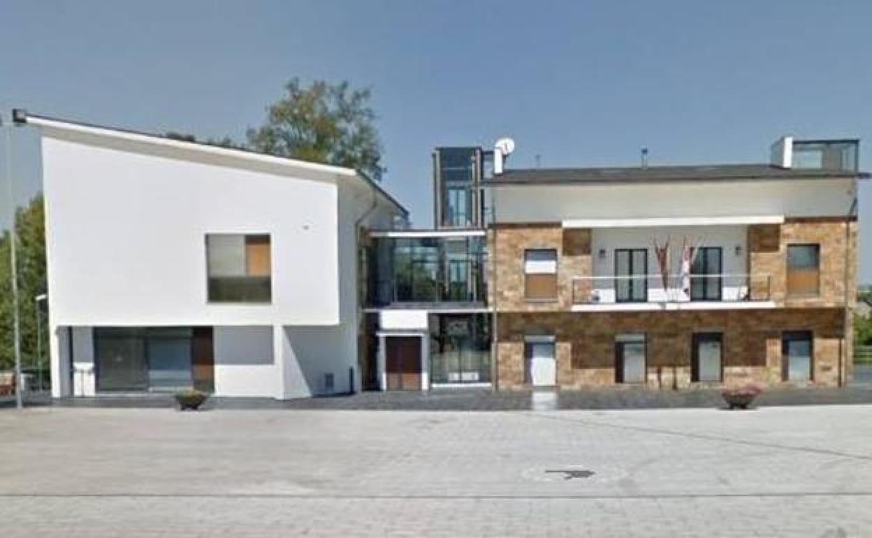 Ayuntamiento de Carracedelo. 