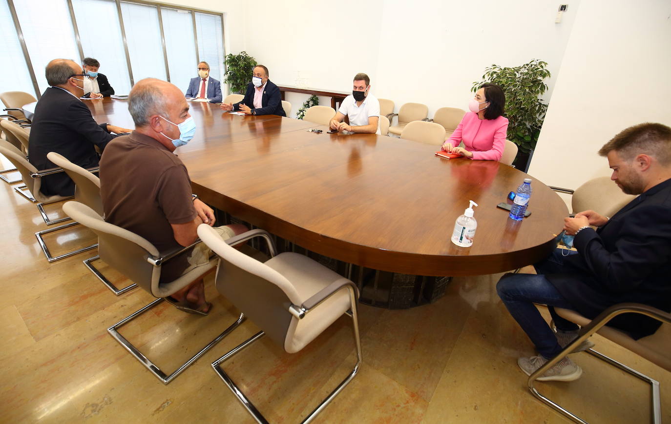 Fotos: Mesa por el futuro del Bierzo