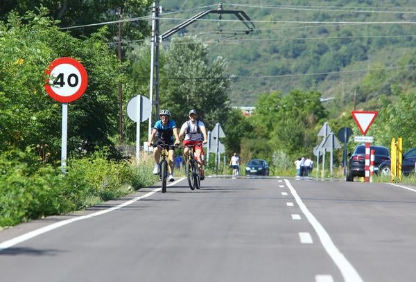 Fotos: Recepción de obras de mejora en carreteras del Bierzo