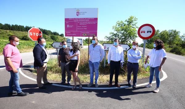 Fotos: Recepción de obras de mejora en carreteras del Bierzo