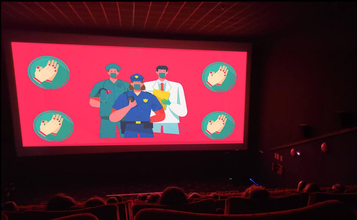 Imagen del preestreno de la película '¡Que suene la música!' en los cines La Dehesa de El Rosal.