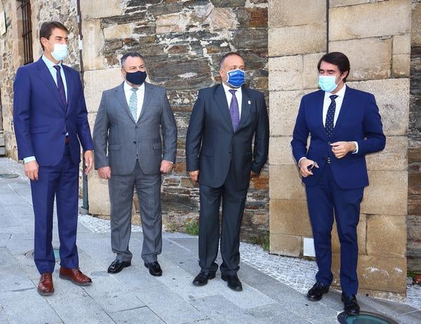 Fotos: Reunión de la Comisión de Seguimiento del nuevo convenio marco del Consejo Comarcal del Bierzoo