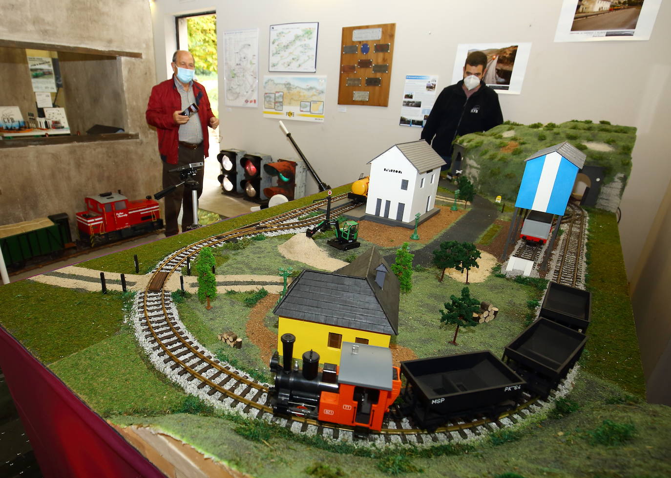 Fotos: Exposición de maquetas y objetos ferroviarios