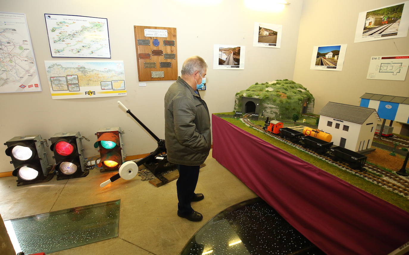 Fotos: Exposición de maquetas y objetos ferroviarios