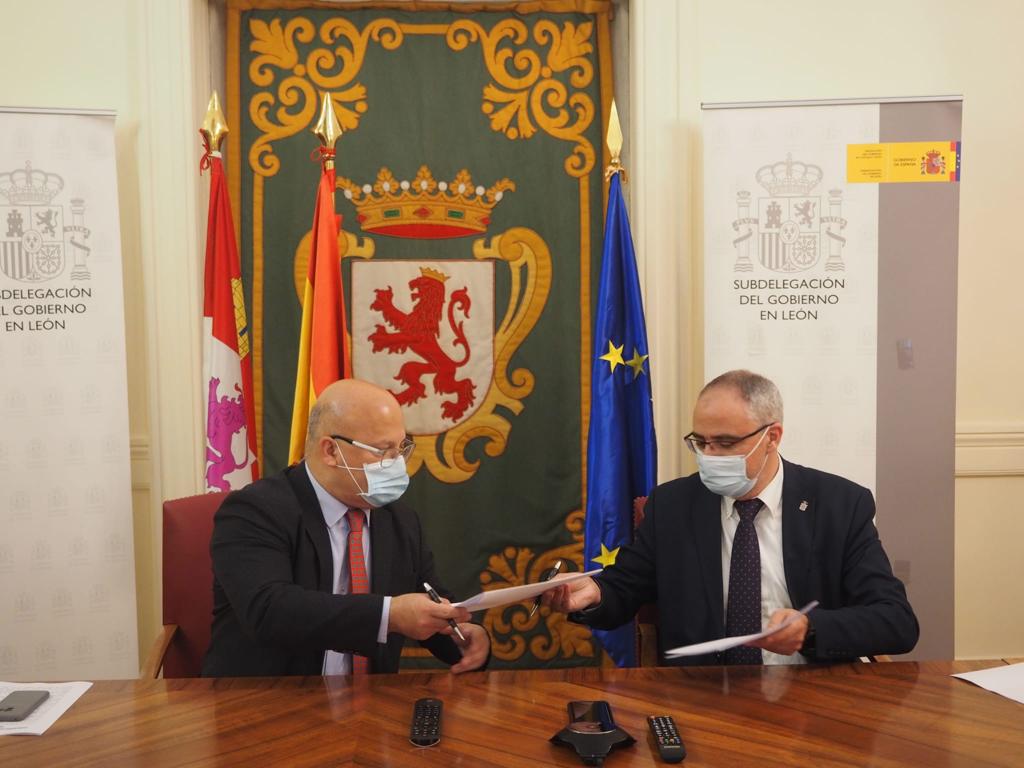 Fotos: Ponferrada renueva su participación en el sistema Viogen para proteger a las víctimas de violencia de género del municipio