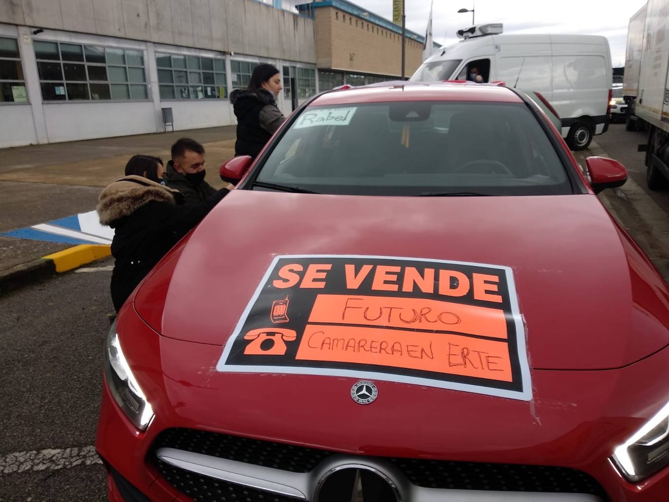 Fotos: Caravana fúnebre de la hostelería berciana