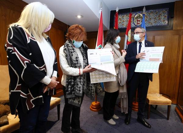 Fotos: Presentación del calendario 2021 'Memoria mejor' para prevenir el envejecimiento cognitivo en Ponferrada