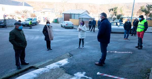 Fotos: Cribado masivo a los vecinos de varias localidades de Páramo del Sil