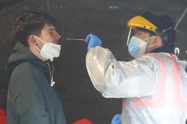 Fotos: Cribado masivo en el Campus de Ponferrada de la Universidad de León