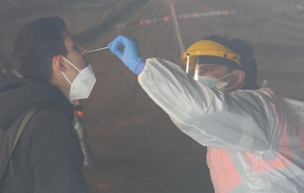 Fotos: Cribado masivo en el Campus de Ponferrada de la Universidad de León