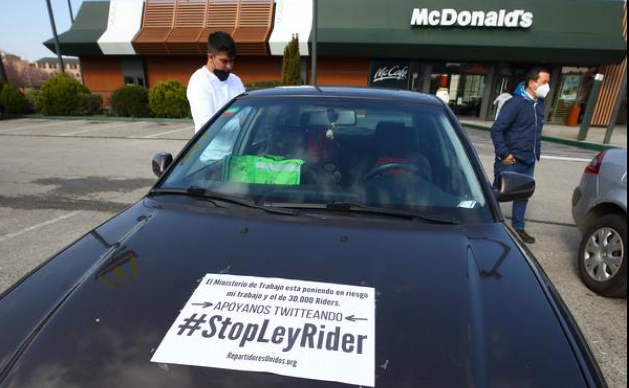 Concentración contra la 'Ley Rider' en Ponferrada.