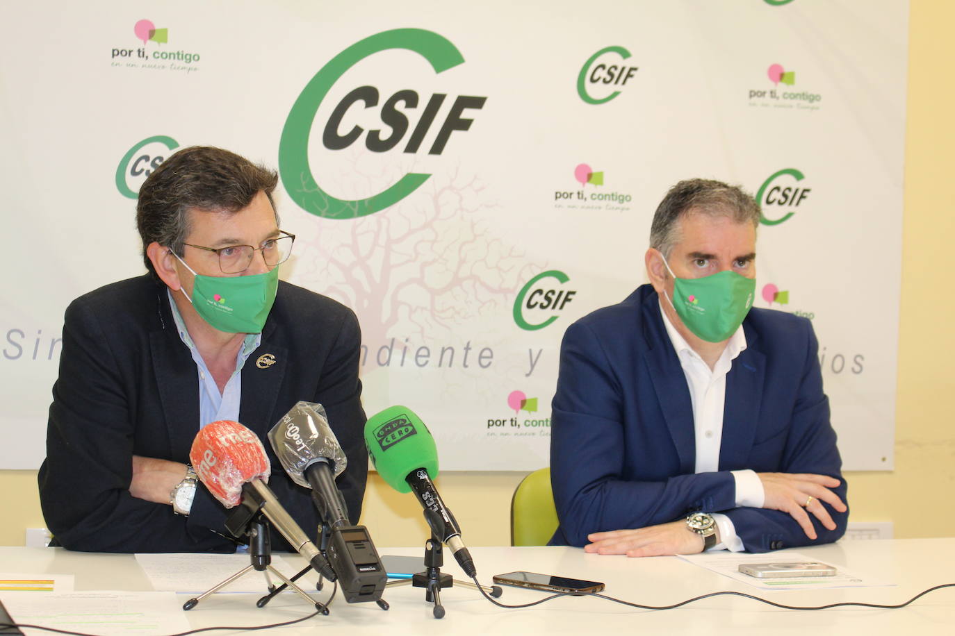 Hipólito Riesco y Benjamín Prado, en rueda de prensa.