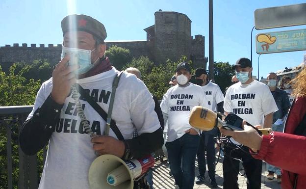 Marcha reivindicativa de los trabajadores de Roldán.