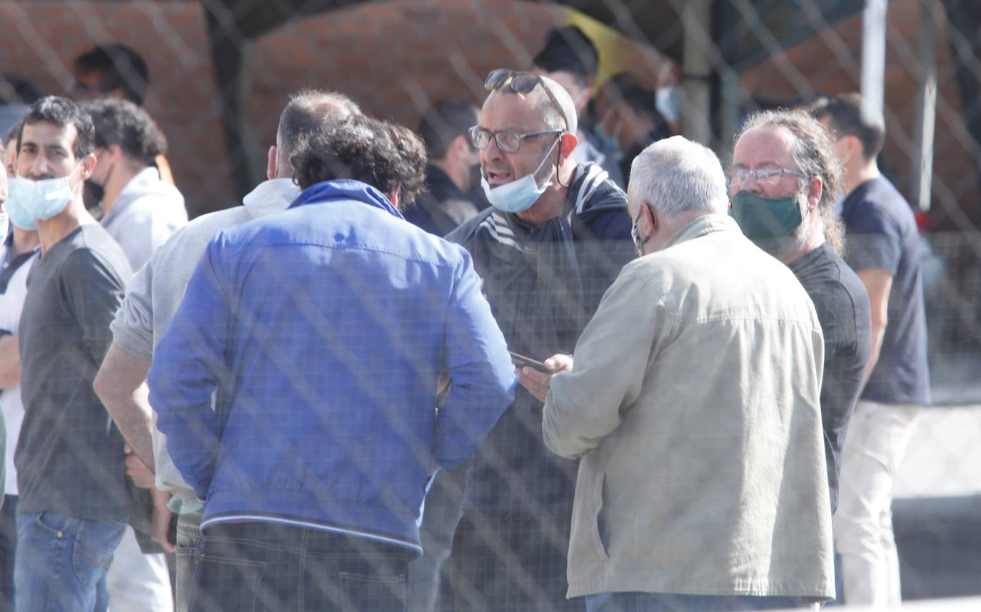 Asamblea de los trabajadores de la acerera Roldán de Ponferrada para decidir si continúan con la huelga indefinida