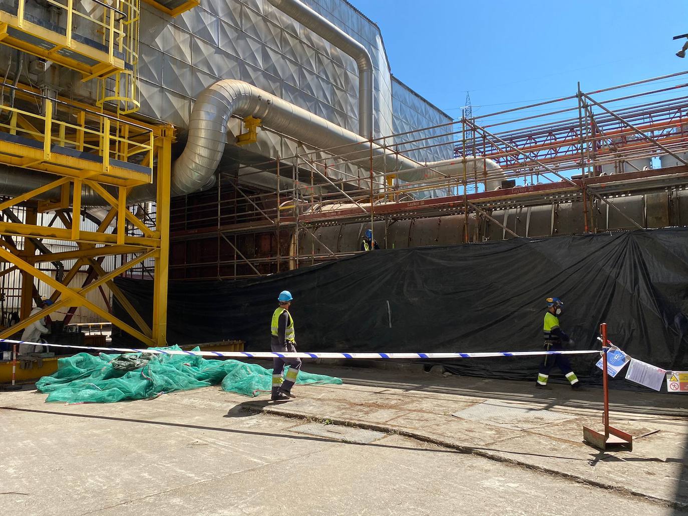 Obras de desmantelamiento de la central térmica de Compostilla II de Cubillos del Sil. 