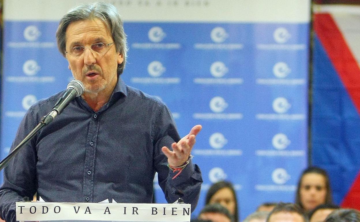 Pedro MUñoz durante una comparecencia pública realizada en 2015. 