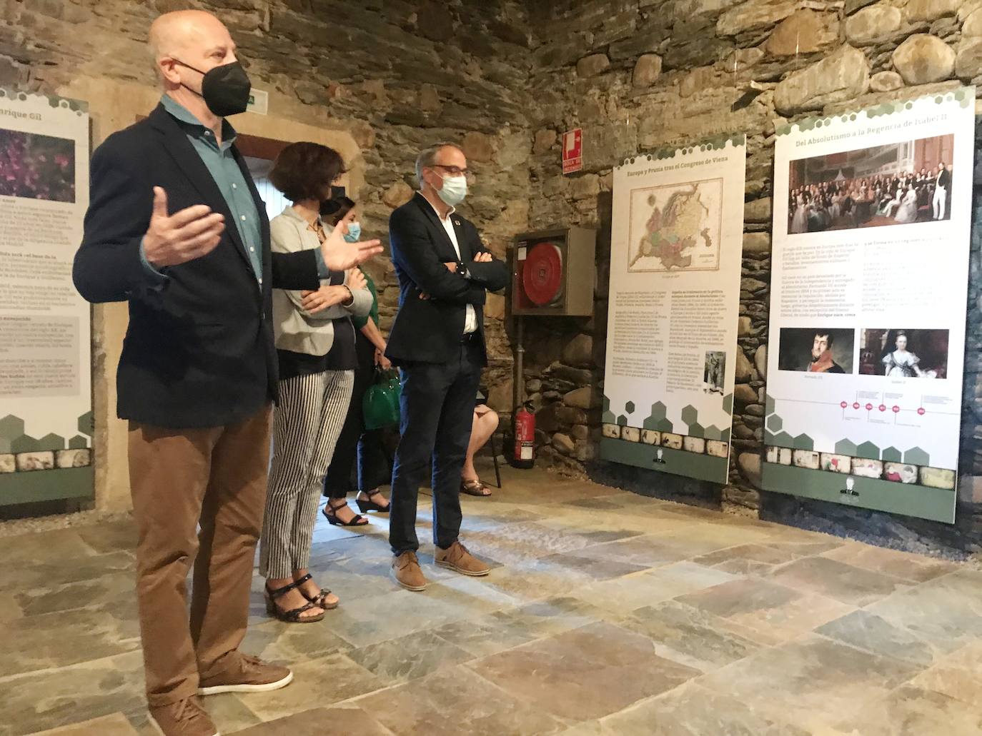 Fotos: Exposición permanente sobre Enrique Gil en el Castillo de los Templarios