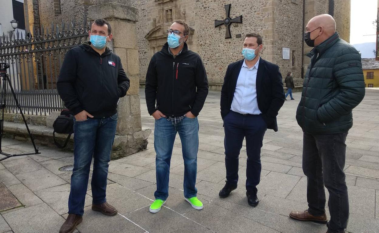 Trabajadores de FCC en Ponferrada, en la festividad del patrón del servicio de limpieza.