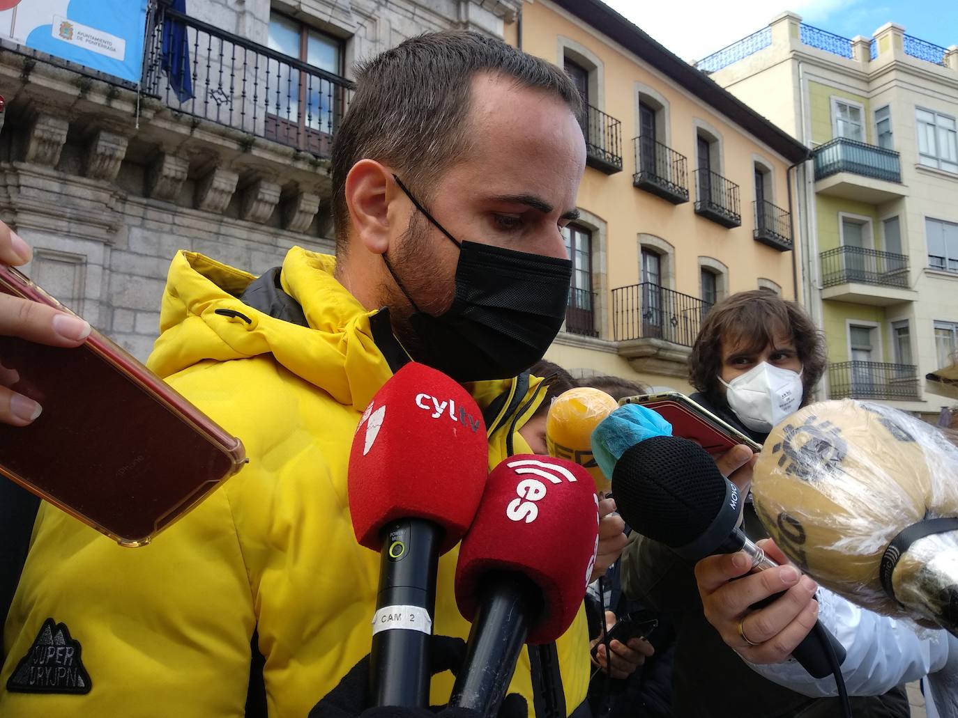 Protesta de las juntas vecinales de Ponferrada contra el PP.