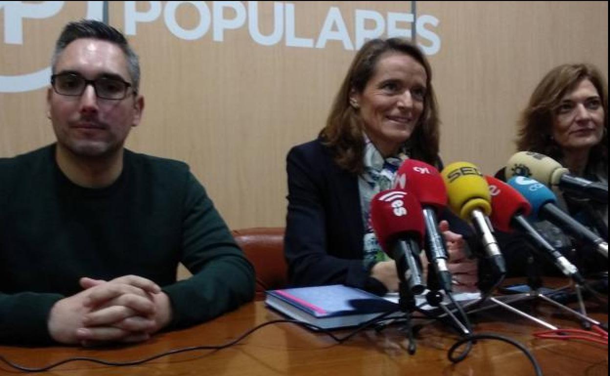 Imagen de archivo de los concejales del PP en Bembibre.