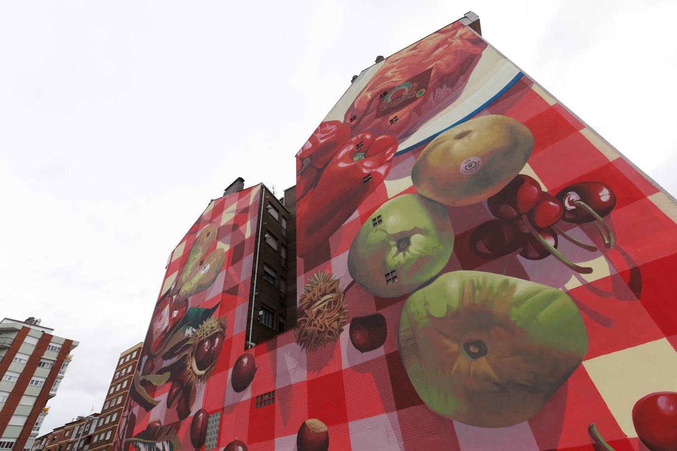 Presentación del grafiti promocional de la Agrupación de Alimentos de Calidad del Bierzo. 