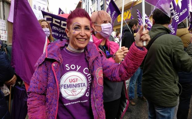 Galería. Concentración de UGT y CCOO en el Día de la Mujer en Ponferrada..