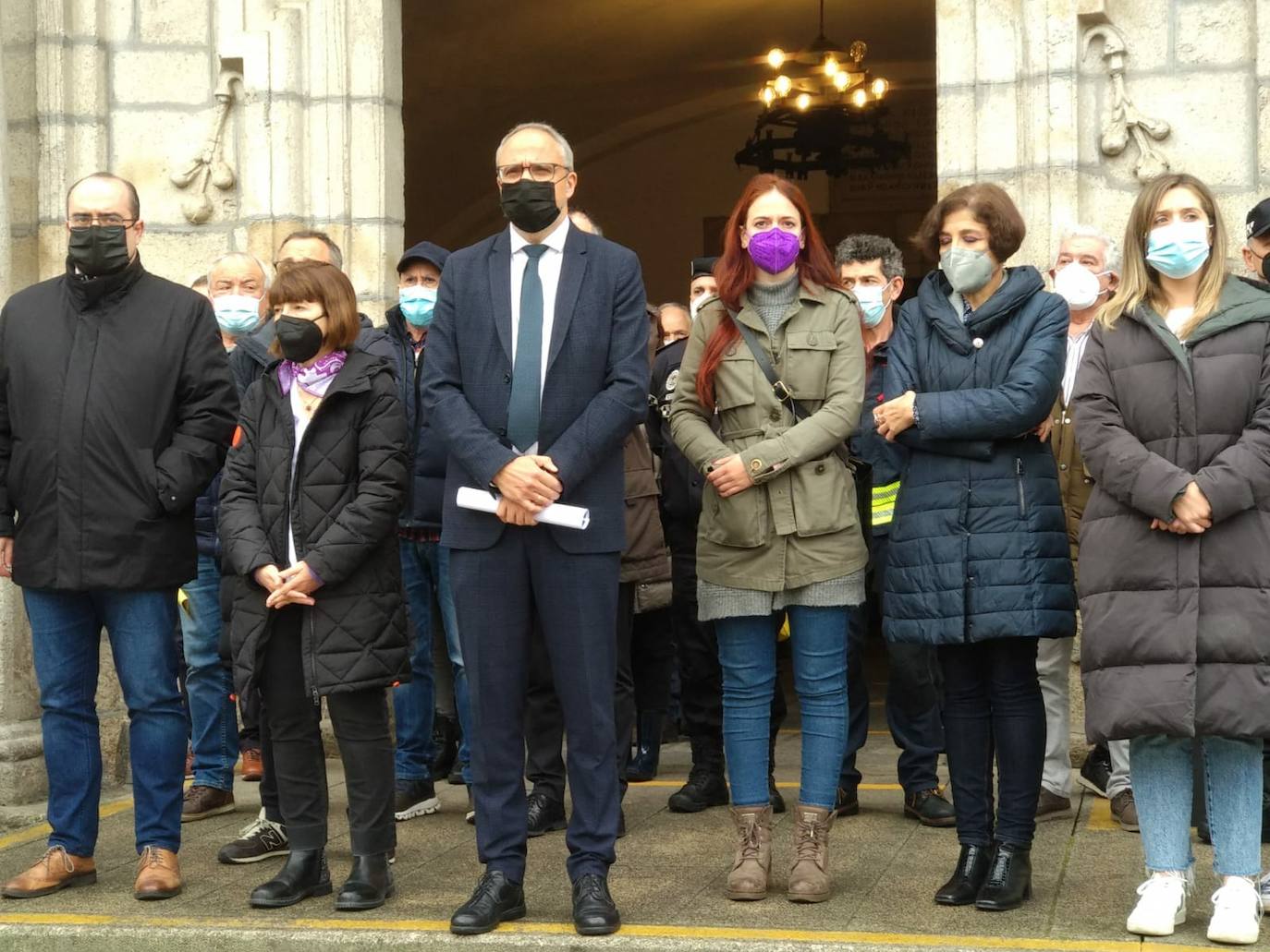 Concentración silenciosa en Ponferrada en apoyo al pueblo ucraniano.