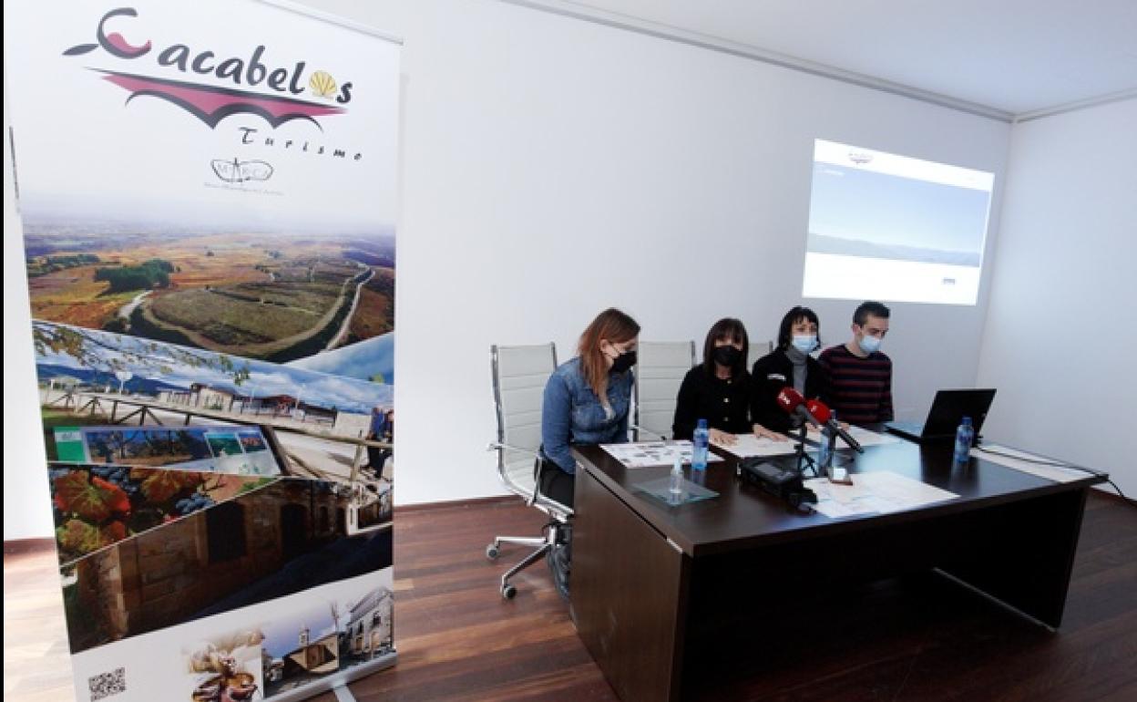 Presentación de la nueva web de turismo del Ayuntamiento de Cacabelos.
