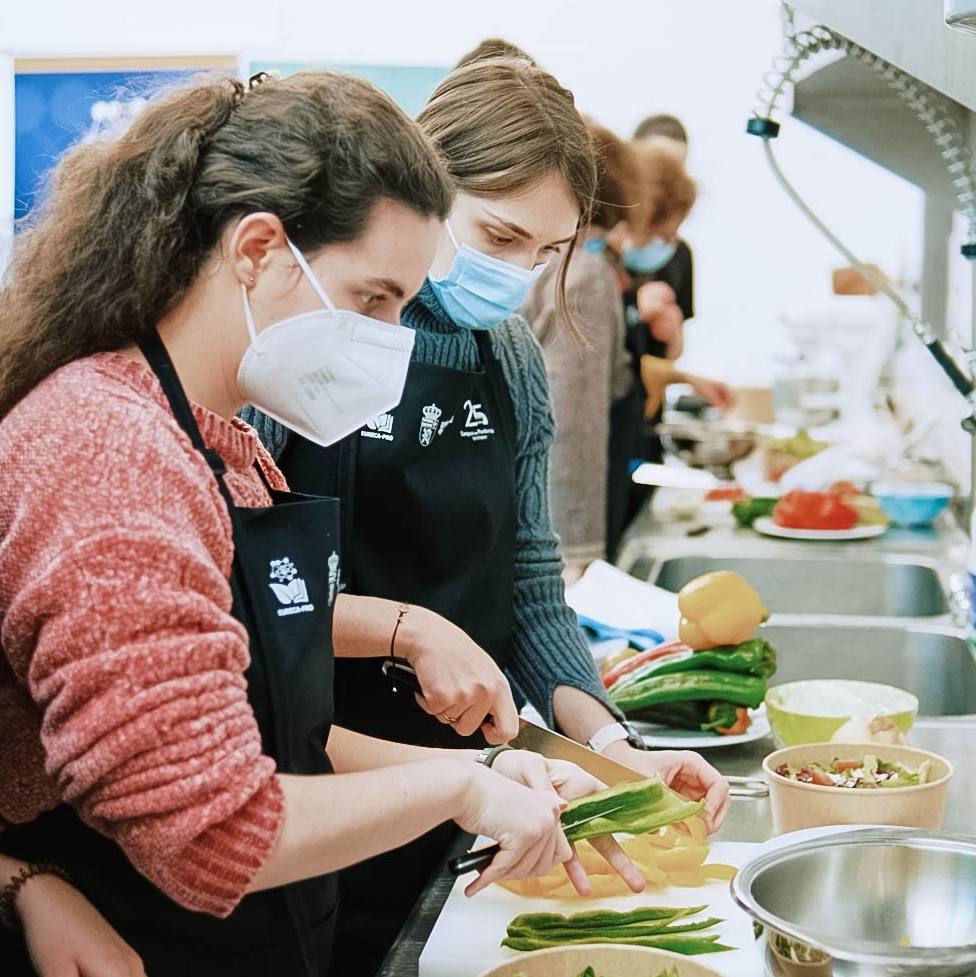 Taller de cocina saludable con sabor a Bierzo en el Campus de la ULE en Ponferrada. 